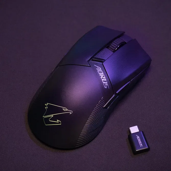 GIGABYTE AORUS M6 MOUSE